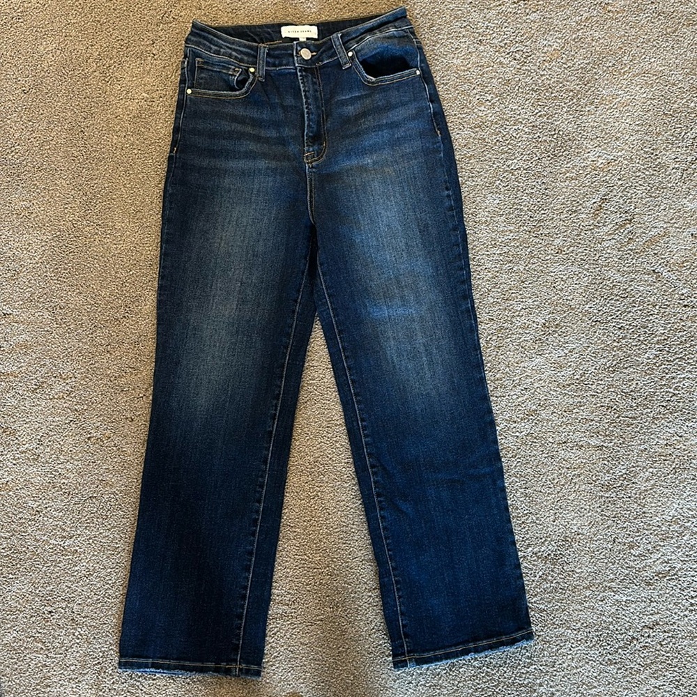 New without tags Risen straight size 11/30